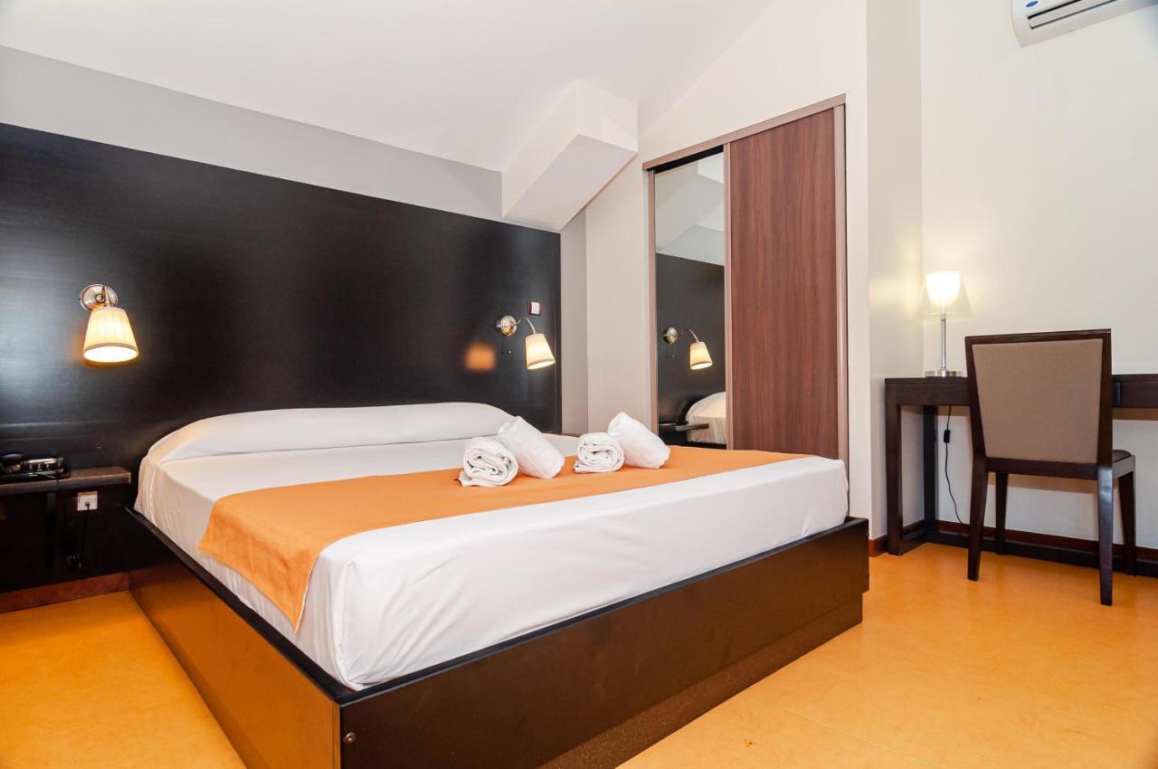 סן-ז'יל-לה-באן Tama Hotel מראה חיצוני תמונה