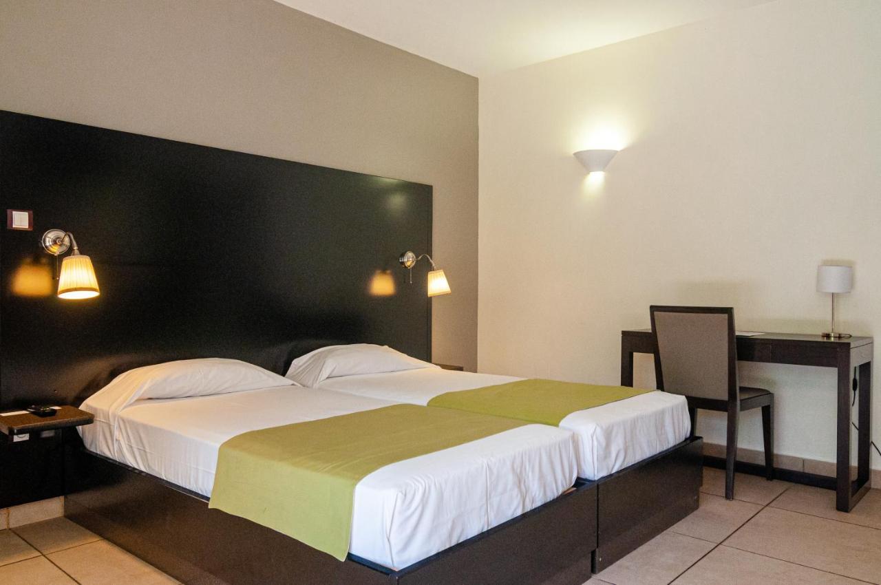 סן-ז'יל-לה-באן Tama Hotel מראה חיצוני תמונה